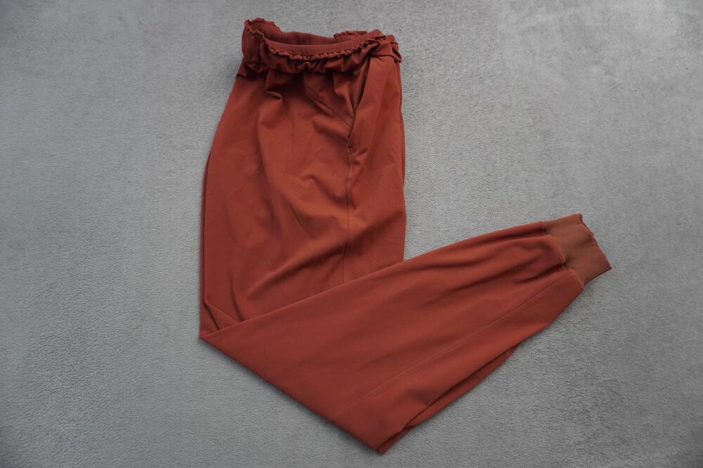 Lululemon Jogger Pants Womens 4 Brown High Rise Ruffle Waist Cuffed Yoga Gym